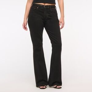 NWT Abercrombie Curve Love Mid Rise Bootcut Jean size 27 short black